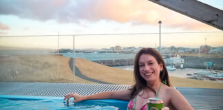 Hotel Berg: Hotel na Islândia próximo ao aeroporto hotel na islandia com piscina islandia hotel berg