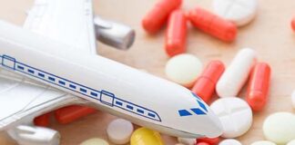 Levar remédios no avião para o exterior: quais são as regras? Levar remédios em viagens de avião para o exterior quais são as regras capa