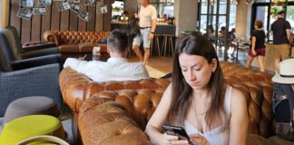 O eSIM da Holafly não funciona? Descubra como ativar, rotear e usar no seu celular O eSIM da Holafly nao funciona Descubra como ativar rotear e usar no seu celular